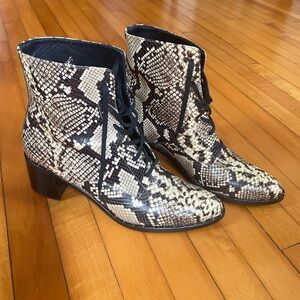 Freda Salvador Ace Snakeskin-embossed boot - size 9 nine
